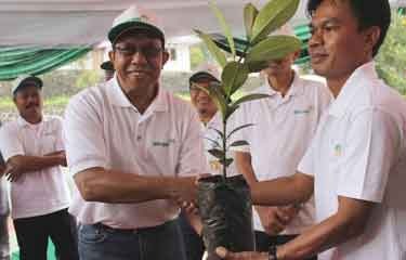 23 Dec 2013, ANTAM Launches it Fruits Production Center In Bogor Regency