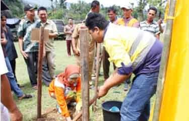 Plant seeds contribution ceremony and trees planting activities in Tambak Ratu Village, Batang Asai District, Sarolangun Regency, Jambi on October 1, 2013