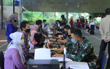 ANTAM and The Indonesian Air Force Atang Sendjaja Air Base Conduct Free Vaccinations in Pongkor