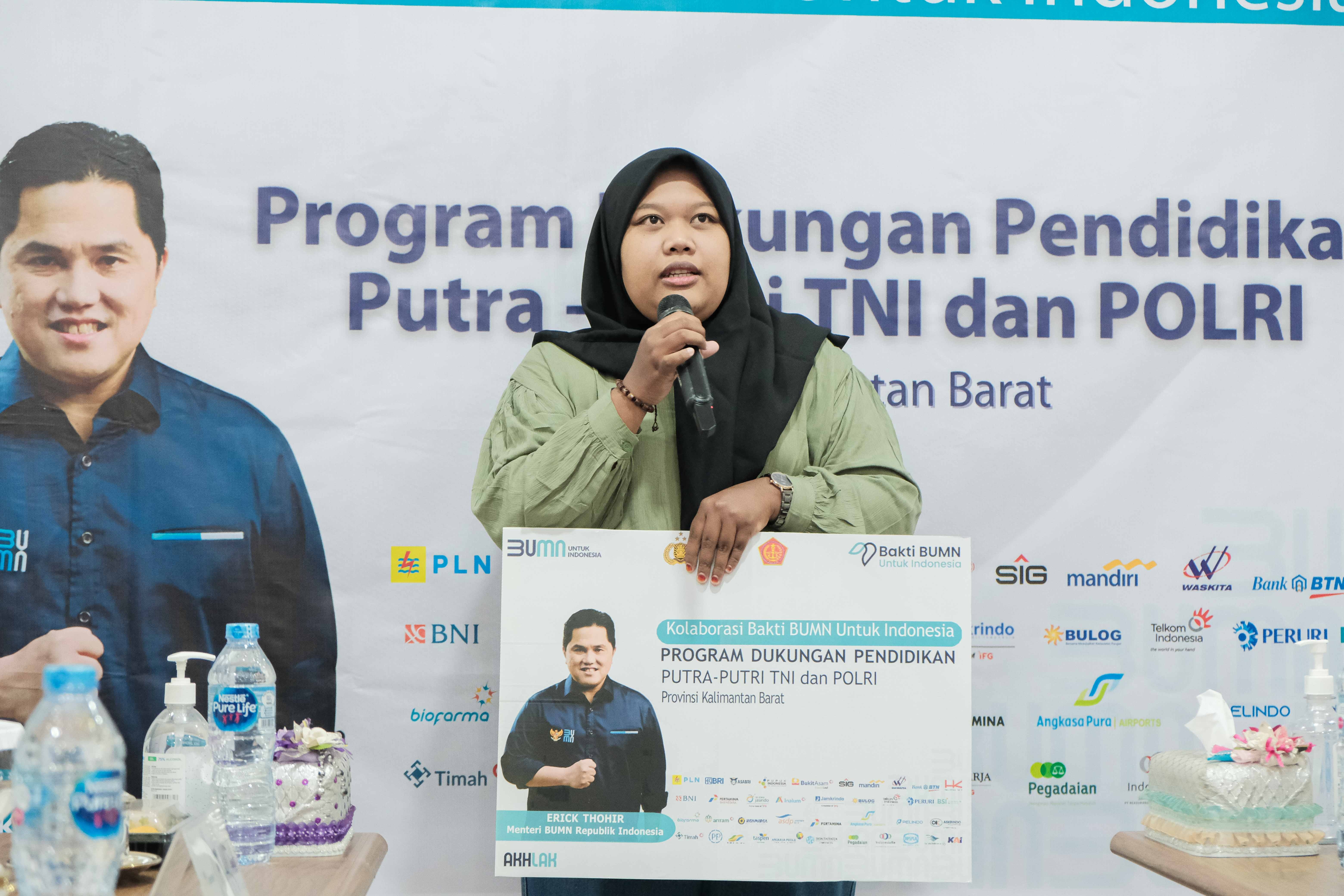 Sinergi Pendidikan, ANTAM Salurkan Beasiswa Bagi Putra-Putri TNI dan Polri di Maluku Utara dan Kalimantan Barat