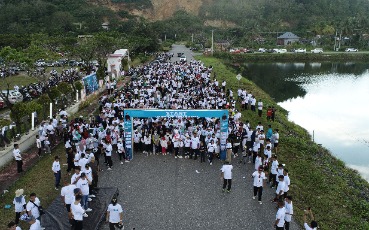 ANTAM, Kimia Farma, PNM, dan DAHANA Sukses Gelar Jalan Sehat Bersama BUMN di 3 Kabupaten di Provinsi Sulawesi Tenggara